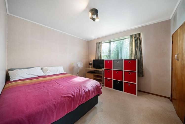 80 Riverpark Crescent Henderson_12