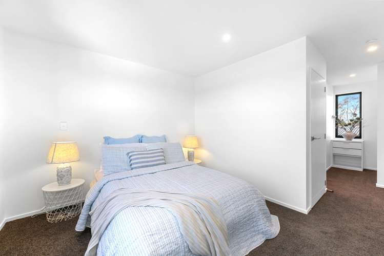 1, 3, 5/70 Isleworth Road Bishopdale_7