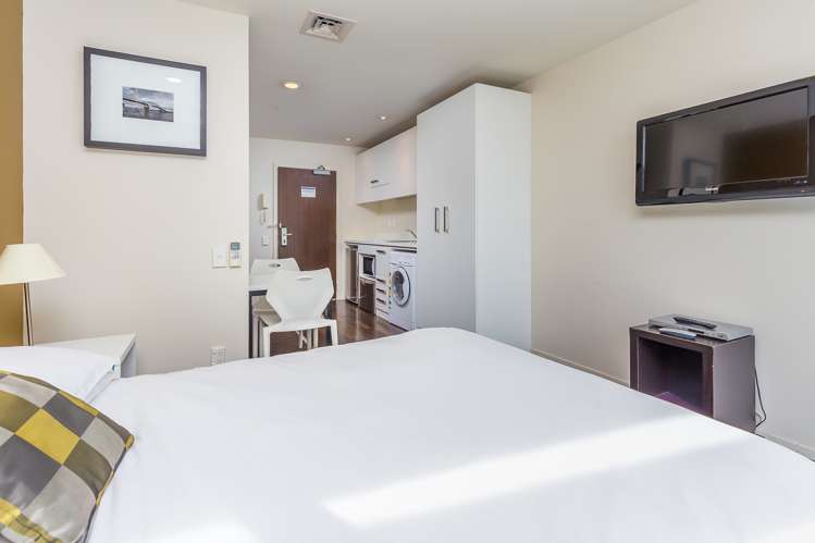 1215/10 Waterloo Quadrant Auckland Central_5