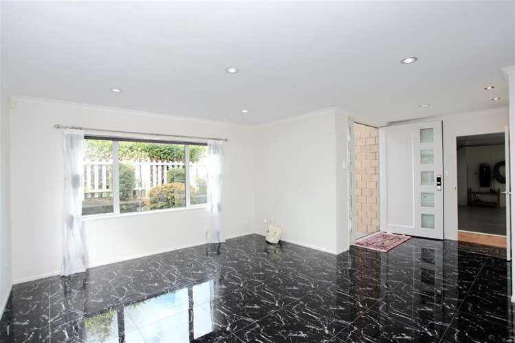 3 Andy Crescent Flat Bush_2