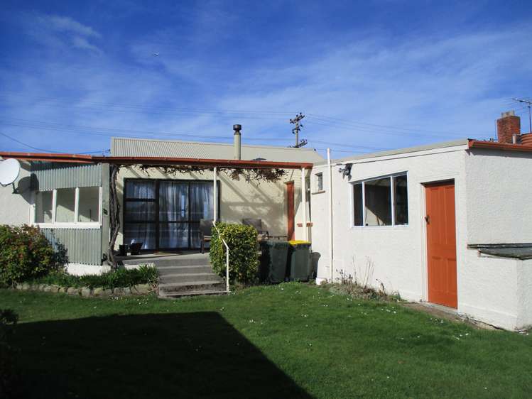 7 Park Lane Owaka_12