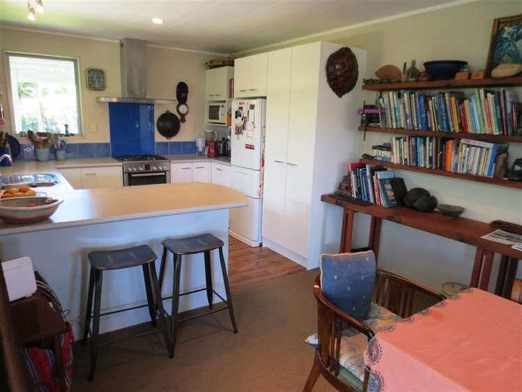 42 Cholmondeley Crescent Whitianga_2