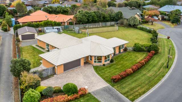 Desirable location - four bedrooms on 2,001sqm