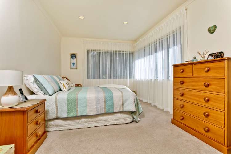 2/84 Lake Road Northcote_11