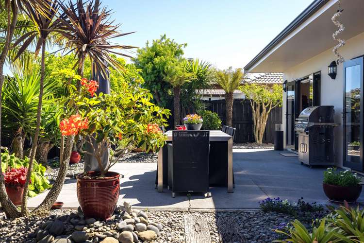 35 Mauritius Key Papamoa_11