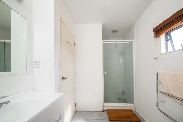 23/14 Ambrico Place New Lynn_10