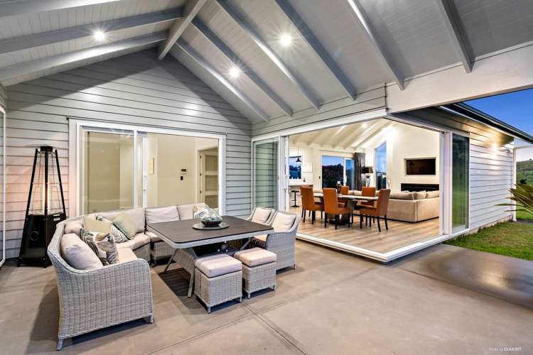 34 Niccone Place Bombay_8