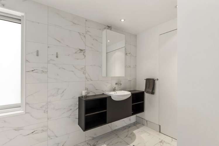 304/125 Customs Street Auckland Central_21