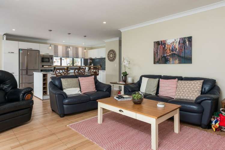 24 Sunset Crescent Maungatapu_5