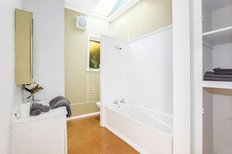 61A Severn Street Island Bay_10