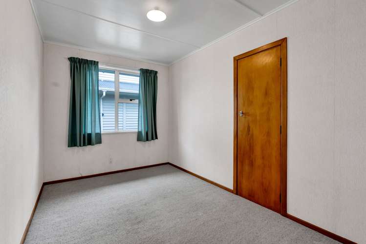 38 Cowling Road Hurdon_16