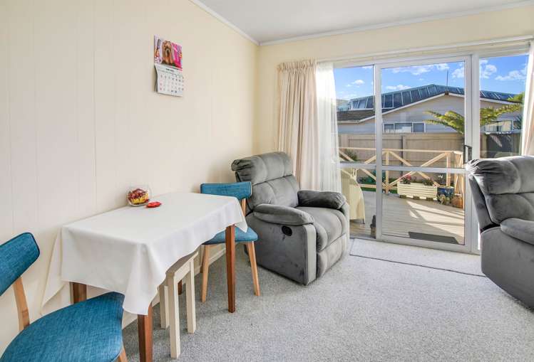 2/18 Blackwood Street Wakatu_9