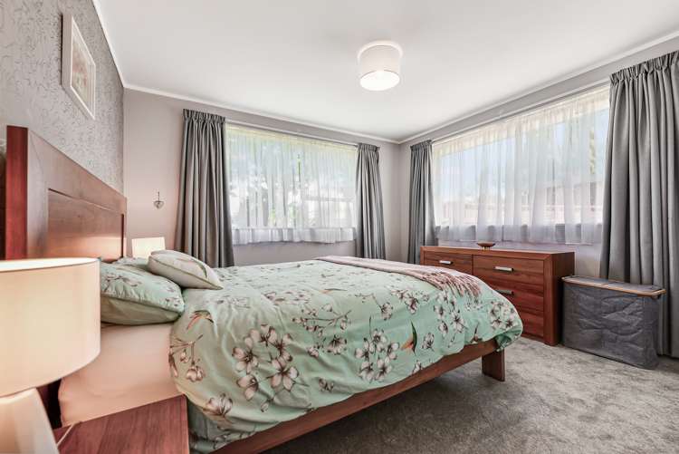 102 Oakfield Crescent Pukete_8