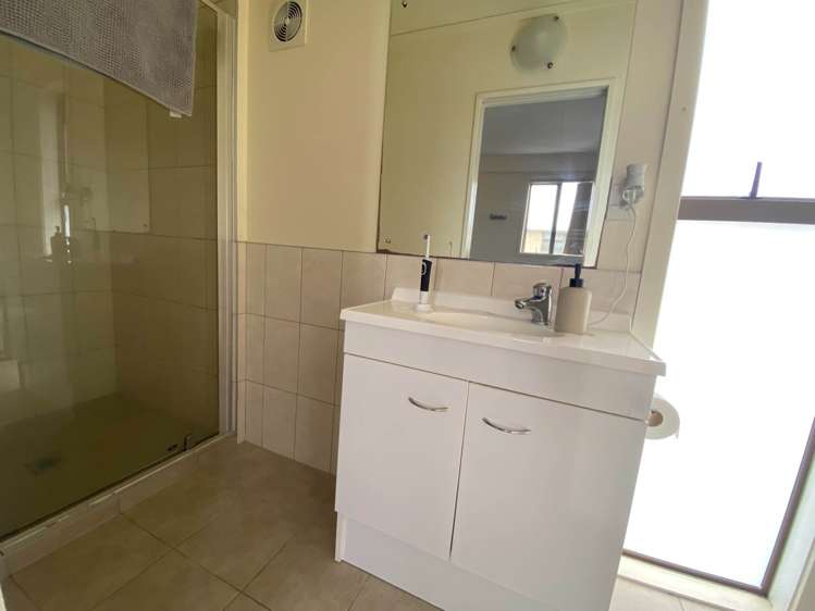 21 Merlot Lane Pukekohe_6