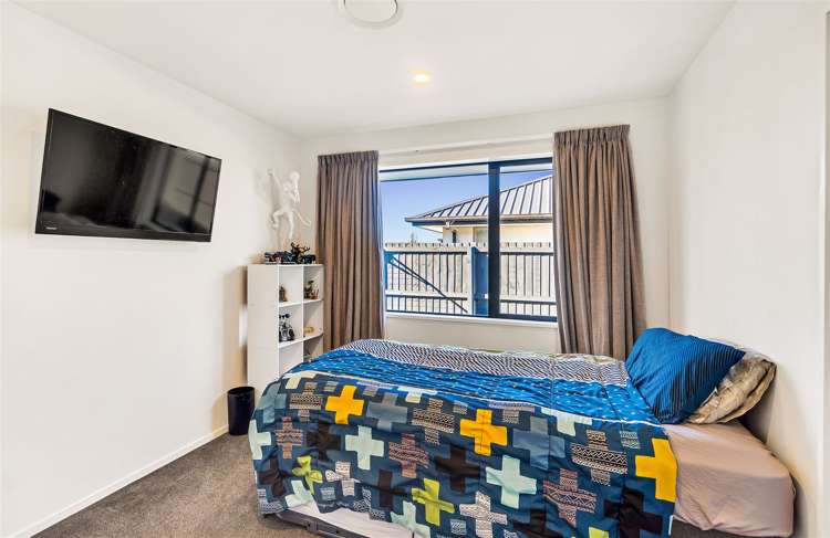 75 Southfield Drive Lincoln_10