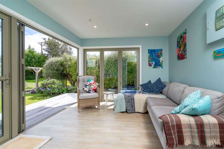 78 Esplanade Kaka Point_10