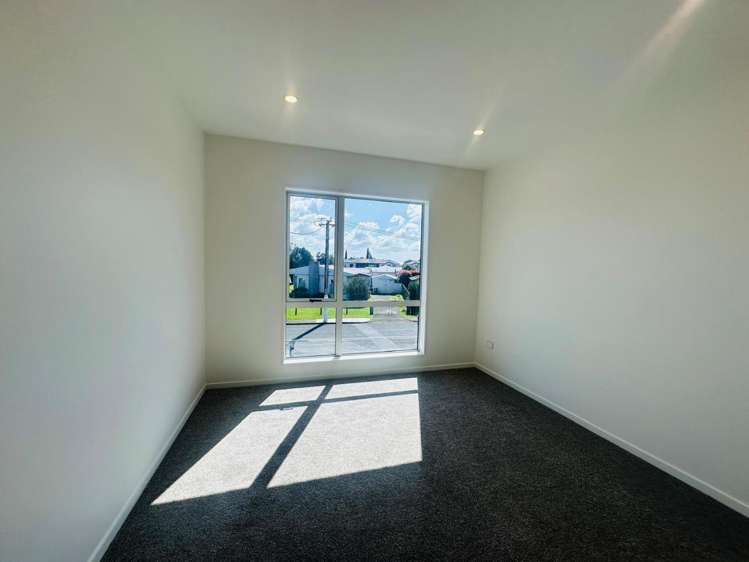 115 Luke Street East 10057_6