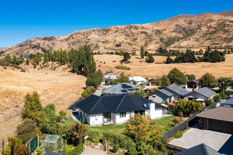 65 Kelliher Drive Wanaka_2