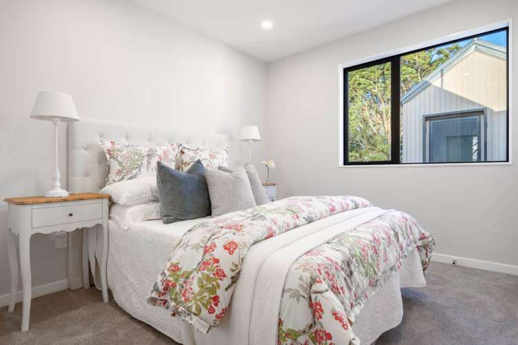 112F Beach Road Te Atatu Peninsula_15