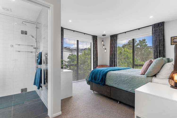 6 Reg Pearce Way Glen Innes_15