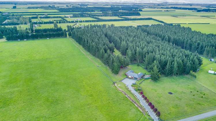 841 Poyntzs Road West Eyreton_15