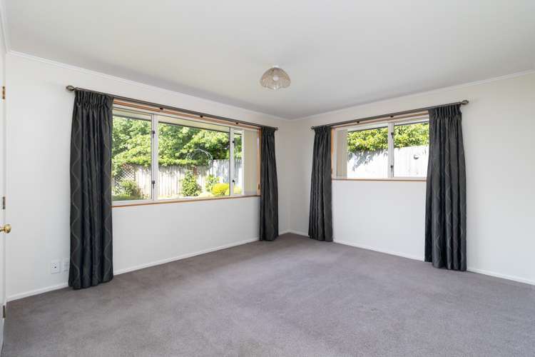 10 Wordsworth Place Stoke_4