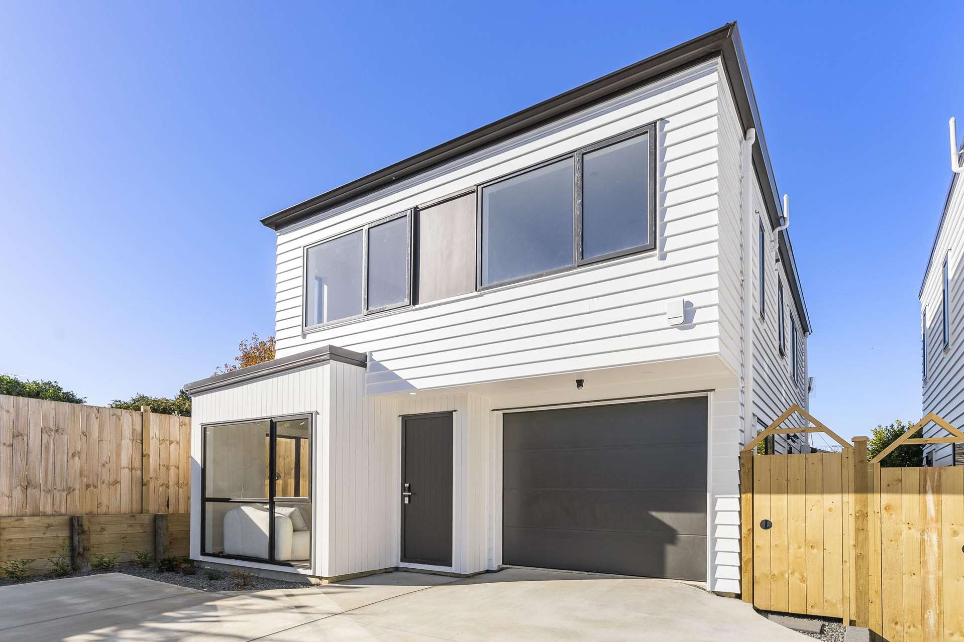 16B Meadway Sunnyhills_0