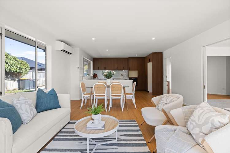 9 Shearwater Drive Woolston_8