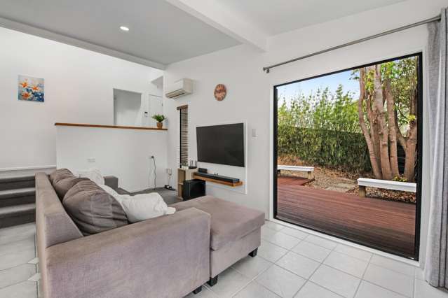 2/20 Tawavale Crescent Totara Vale_3