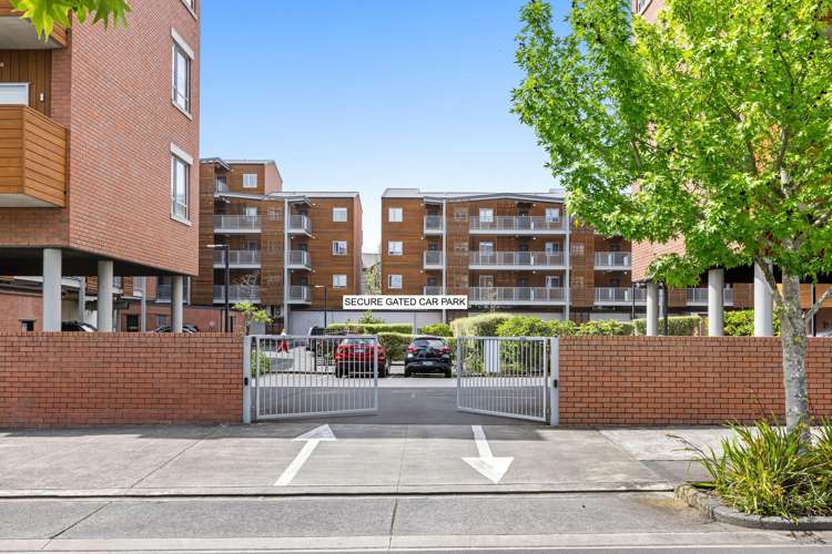 102A/160 Hobsonville Point Road Hobsonville_19