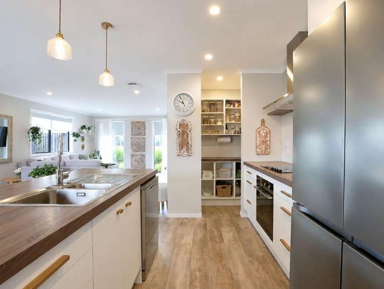 17 WHAKAHAUMAKO ROAD Cambridge_8