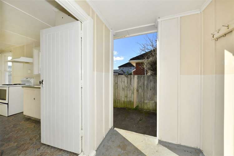 9 Attlee Crescent Bryndwr_9