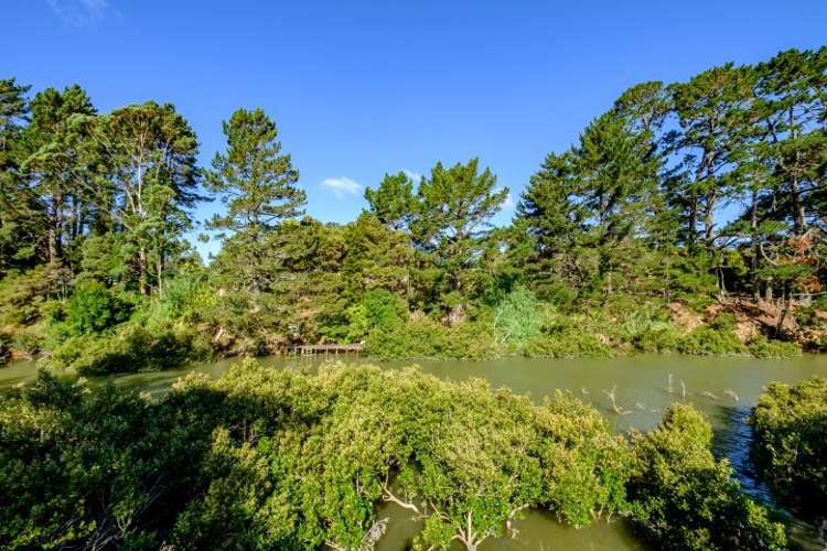 703e Ridge Road Riverhead_11