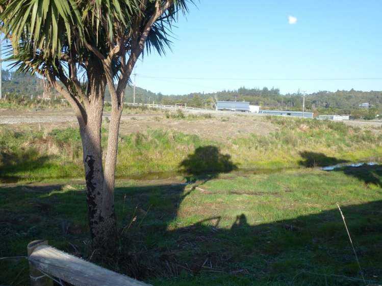 254 Coulson Road Paroa_20