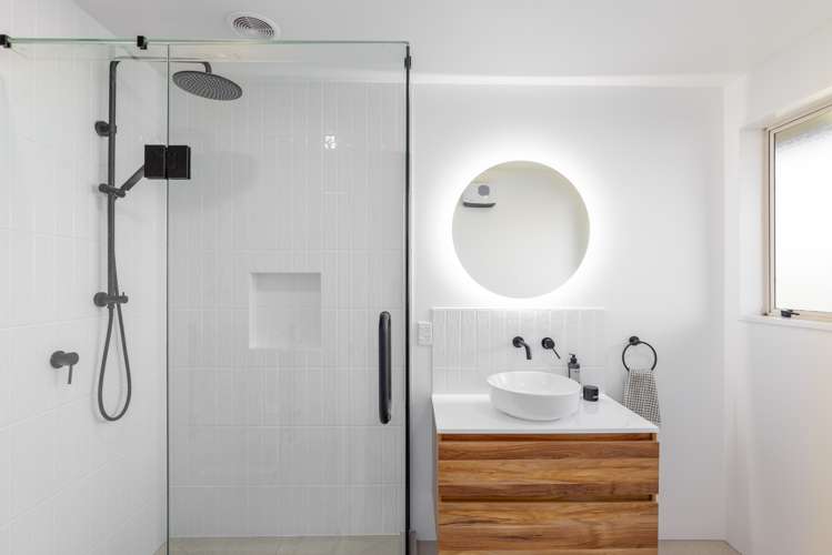 6 Ronald George Place Parklands_8