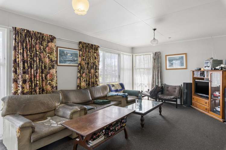35 James Henry Crescent Huntly_5