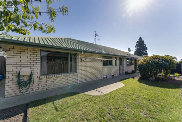 27 Kingsford Drive Stoke_15