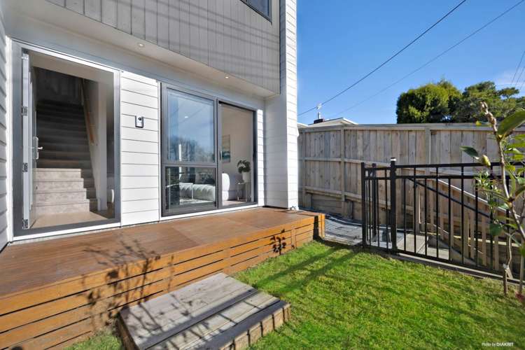 7A Valron Road Te Atatu South_0