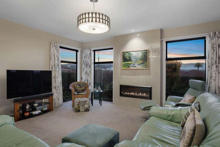 16 Carnoustie Place Aongatete_3