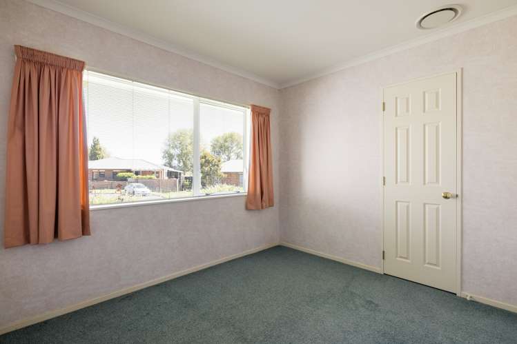 29 Reynolds Drive Glenview_16