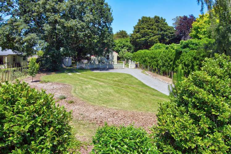 16 Hilton Road Carterton_15