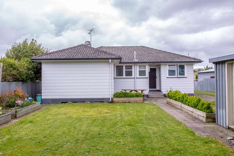 33 Stuart Crescent Masterton_12