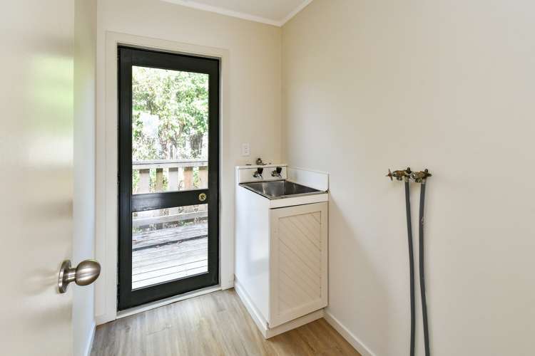 78 Howard Road Orere Point_8