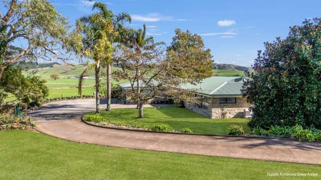 62 McWatts Rd Waitakaruru_3