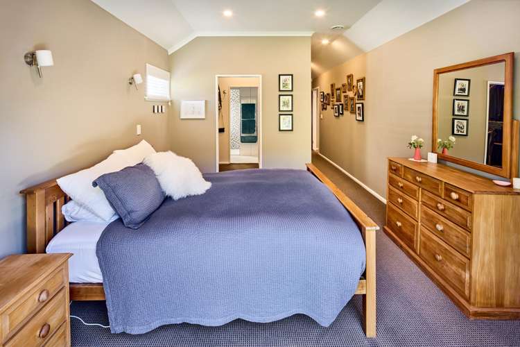 93 Campbell Street Karori_12