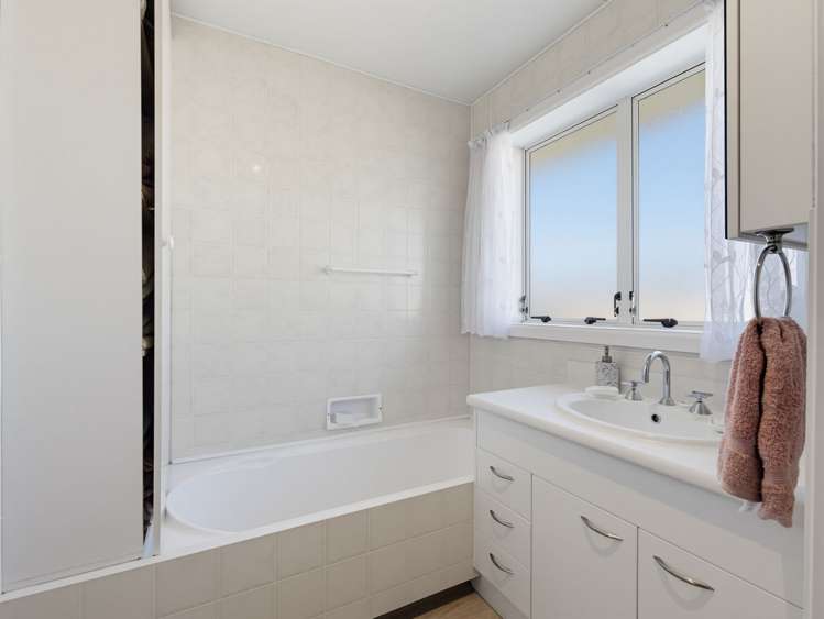 332 Memorial Avenue Burnside_19