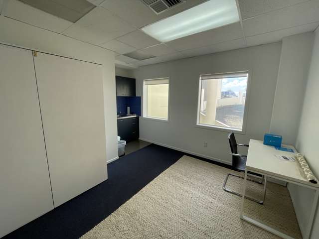 130 Broadway Newmarket_2