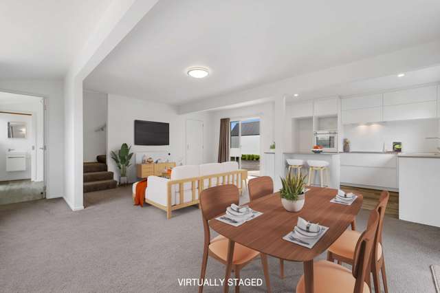 Renovated City Townhouse – With Garden!