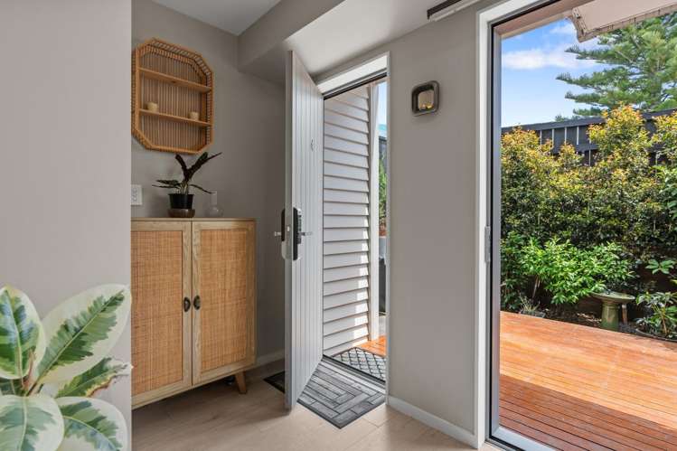 4/45 Methuen Road 1733_5