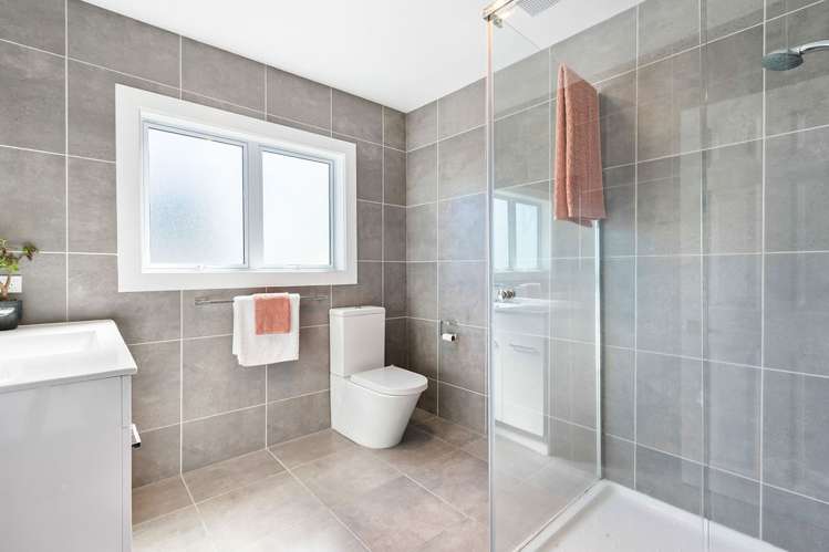 6 Alston Avenue Kelston_14